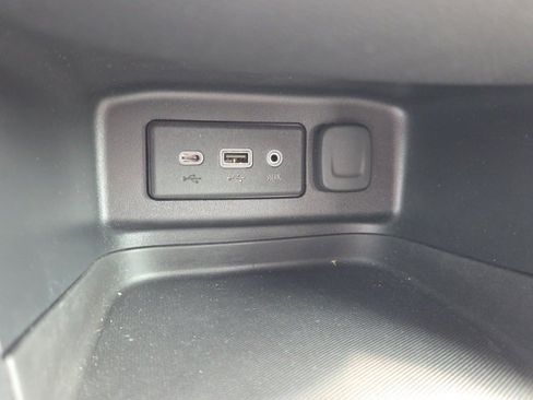 Used 2020 Chevrolet Equinox LT w/ LPO, Floor Liner Package image 15