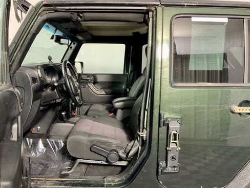 Used 2011 Jeep Wrangler Unlimited Sport image 16