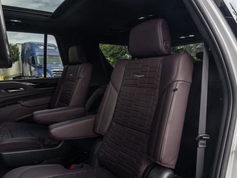 Used 2023 Cadillac Escalade V image 22