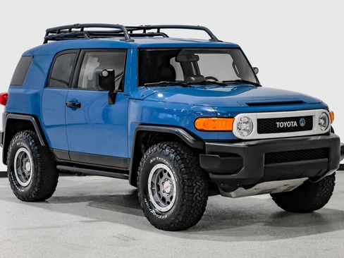 Used 2014 Toyota FJ Cruiser 4WD w/ Trail Teams Ultimate Edition image 4
