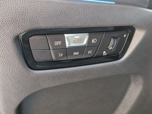 Used 2024 BMW i4 eDrive40 image 17