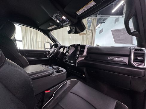 Used 2026 RAM 2500 Laramie AWD/4WD image 24