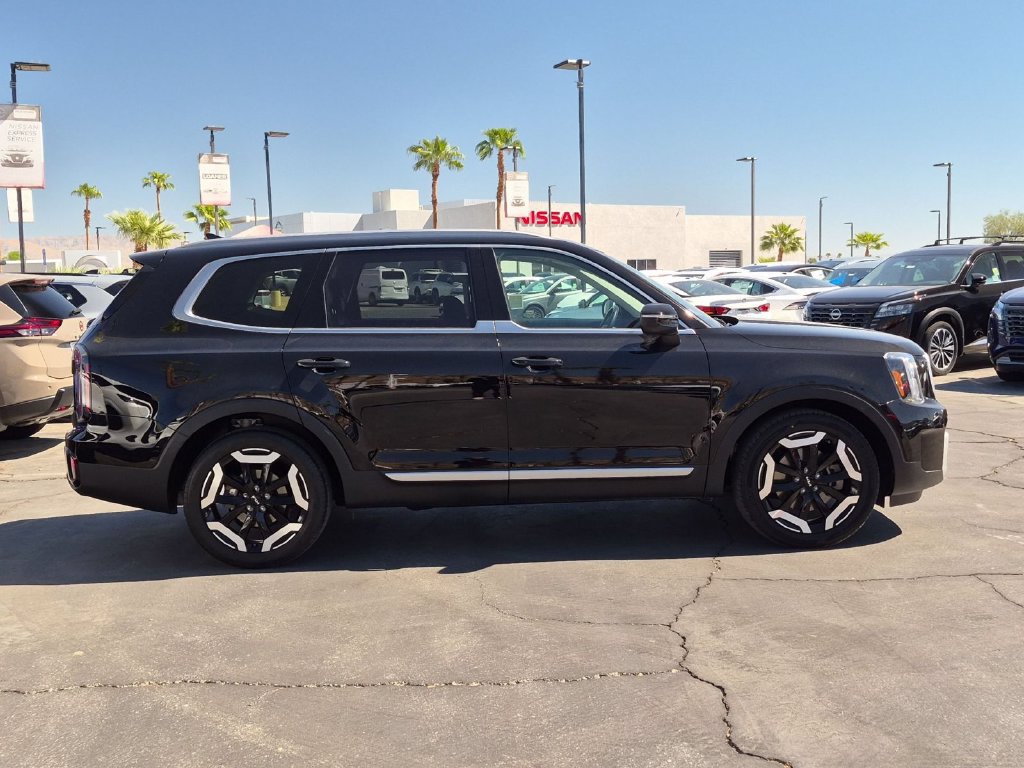 Used 2024 Kia Telluride EX FWD image 5