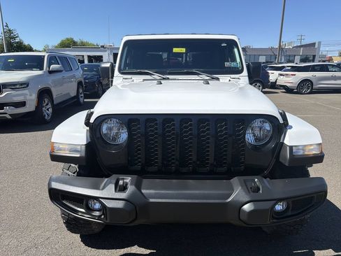 Used 2022 Jeep Gladiator Sport AWD/4WD image 7