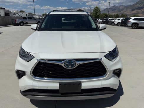 Used 2021 Toyota Highlander Platinum image 8