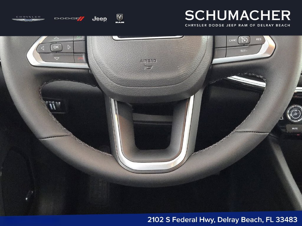 New 2026 Jeep Compass Latitude w/ Sun and Sound Group AWD/4WD image 11