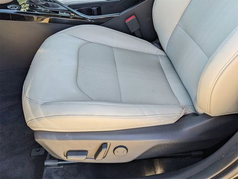 Certified 2024 Kia Niro EX Touring image 21