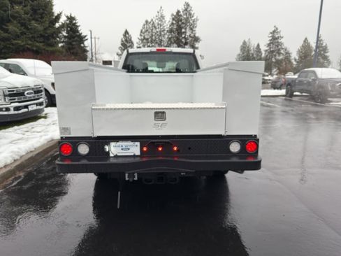 New 2026 Ford F250 XL w/ XL Chrome Package image 5