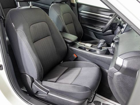 Used 2022 Nissan Altima 2.5 SV AWD/4WD image 42