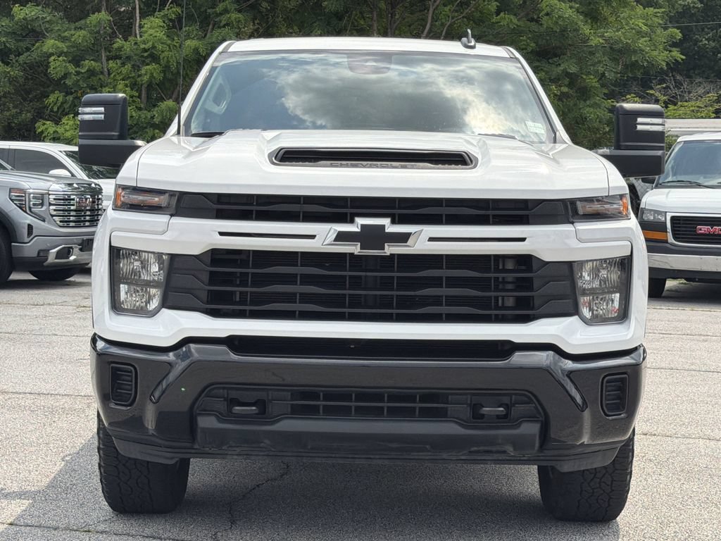 Used 2024 Chevrolet Silverado 2500 Custom w/ Custom Convenience Package AWD/4WD image 11