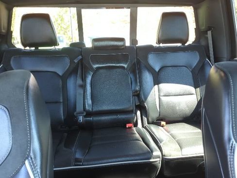 Used 2025 RAM 1500 Laramie AWD/4WD image 22