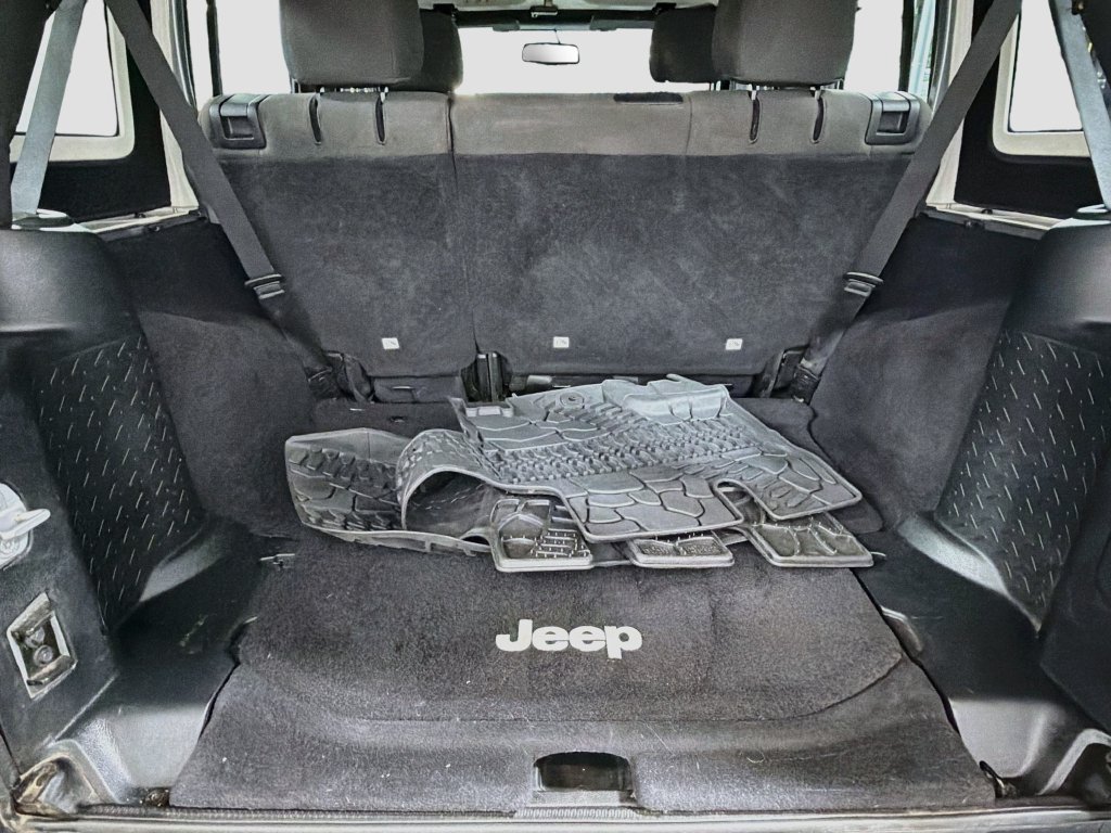 Used 2017 Jeep Wrangler Unlimited Sport w/ Quick Order Package 24S AWD/4WD image 24