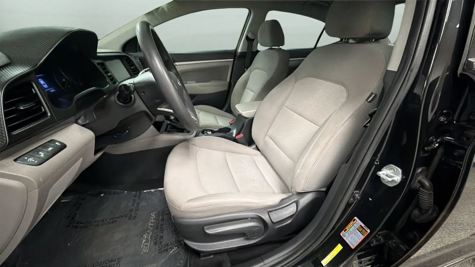 Used 2020 Hyundai Elantra SEL FWD image 19