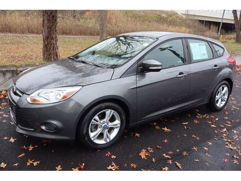 Used 2013 Ford Focus SE image 2