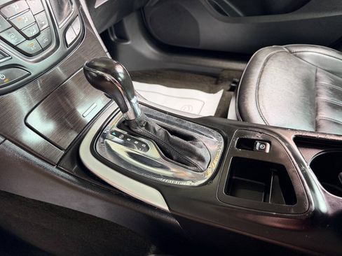 Used 2015 Buick Regal Premium FWD image 41