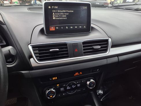 Used 2014 MAZDA MAZDA3 s Grand Touring image 23