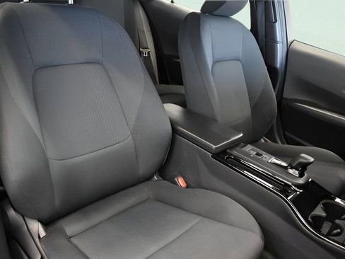 Used 2023 Toyota Prius LE image 6