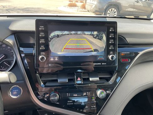 Used 2022 Toyota Camry XLE w/ Cold Weather Package FWD image 26
