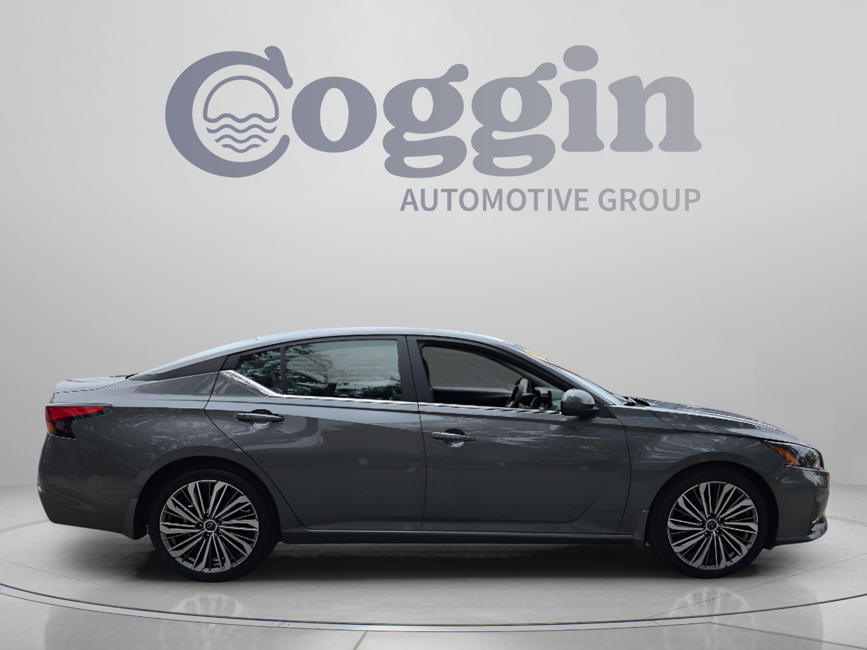 Used 2026 Nissan Altima 2.5 SV w/ SV Premium Package FWD image 6