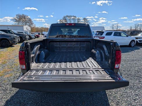 Used 2024 RAM 1500 Classic SLT image 12
