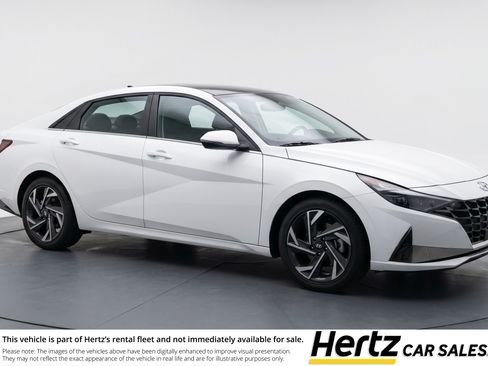Used 2025 Hyundai Elantra SEL FWD image 1
