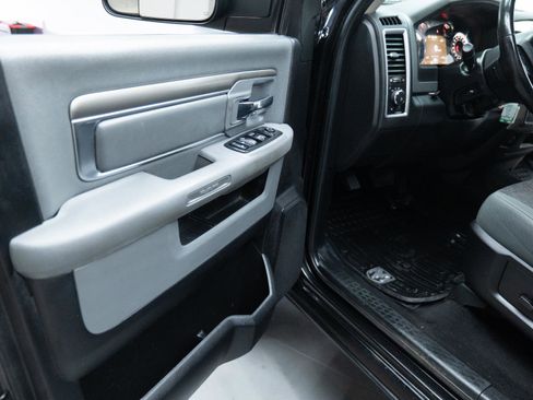 Used 2018 RAM 2500 Big Horn image 30