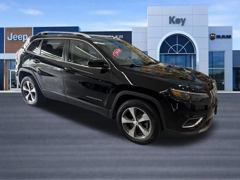 Used 2019 Jeep Cherokee Limited AWD/4WD image 9