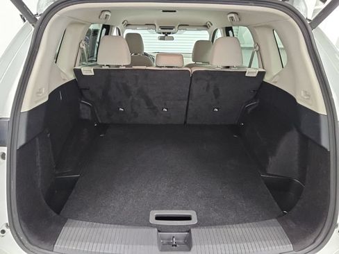 Used 2025 Nissan Rogue SV FWD image 31
