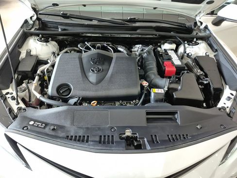 Used 2022 Toyota Camry XLE FWD image 35