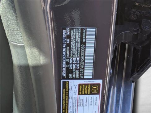 Used 2025 Mercedes-Benz C 300 Sedan image 18