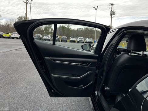 Used 2019 MAZDA MAZDA3 Sedan image 14