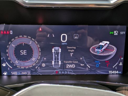 Used 2024 GMC Canyon Denali image 15