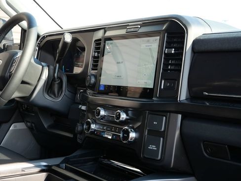 New 2026 Ford F250 Lariat w/ Black Appearance Package AWD/4WD image 20