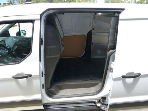 Used 2022 Ford Transit Connect XLT FWD image 18