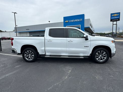 Used 2024 Chevrolet Silverado 1500 LT RWD image 5