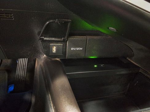 Used 2024 Toyota Camry XSE image 16