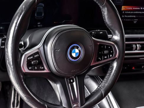 Used 2023 BMW i4 eDrive40 w/ M Sport Package RWD image 16
