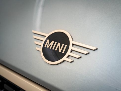 Certified 2025 MINI Cooper S image 3