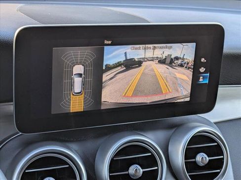 Used 2021 Mercedes-Benz GLC 300 image 13