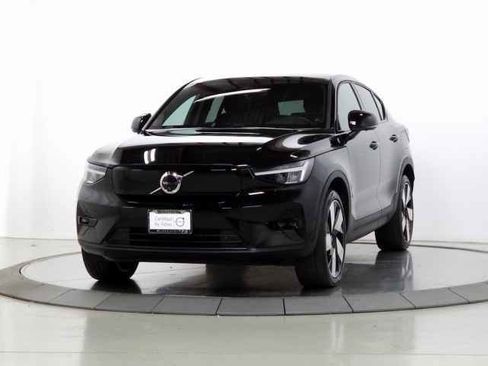 Certified 2023 Volvo C40 P8 Recharge Ultimate image 4