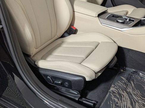Used 2025 BMW 330i xDrive Sedan w/ Convenience Package image 25
