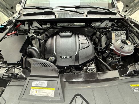 Used 2019 Audi Q5 2.0T Premium w/ Convenience Package image 21