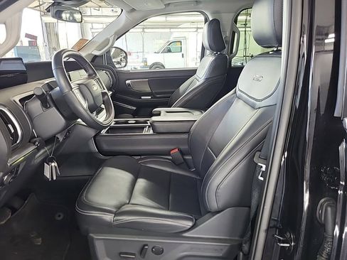 Used 2025 Ford Expedition Max Platinum image 7