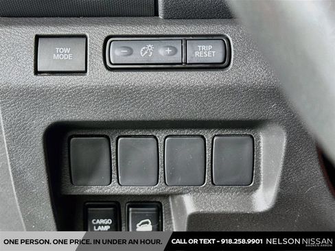 Used 2023 Nissan Frontier PRO-4X w/ Tow Package AWD/4WD image 10