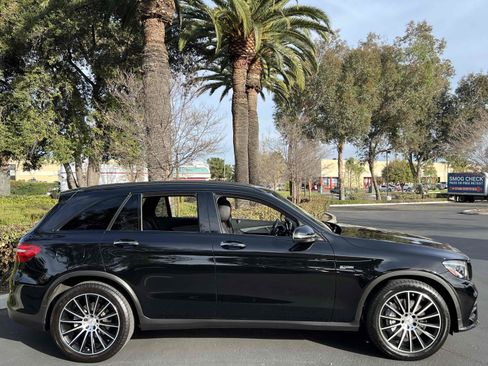 Used 2019 Mercedes-Benz GLC 43 AMG 4MATIC SUV - AMG PERFORMANCE E image 19