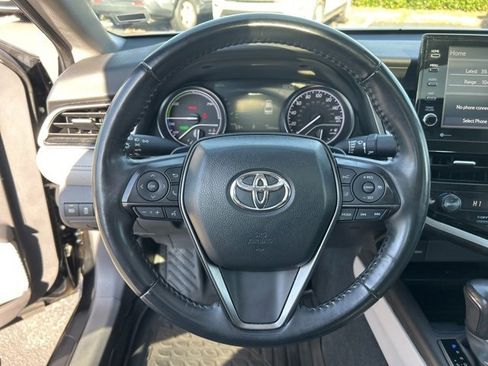 Used 2024 Toyota Camry XSE image 17