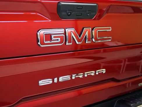 Used 2025 GMC Sierra 3500 SLT w/ SLT Premium Package image 14