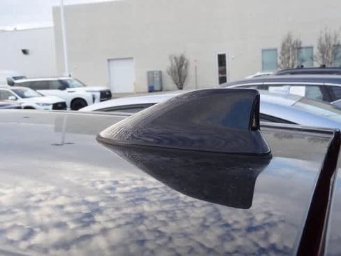 Used 2021 Toyota C-HR image 11