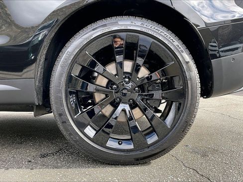 New 2026 Land Rover Range Rover Sport SE AWD/4WD image 18