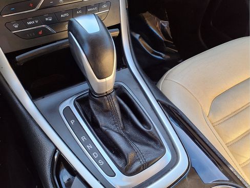 Used 2015 Ford Edge SEL w/ Equipment Group 201A image 21